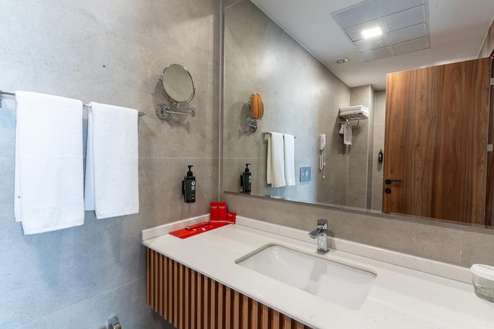 Hotel Ramada By Wyndham Gaziantep Zewnętrze zdjęcie